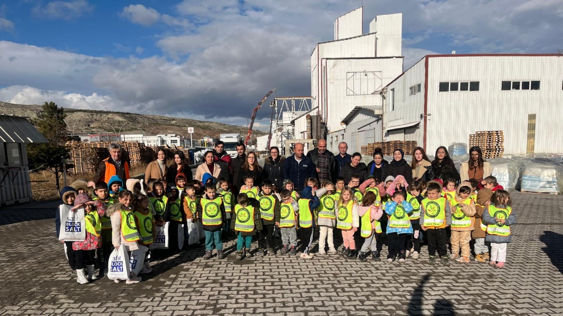 Okulumuz Öğrencileri Tuz Fabrikasında 